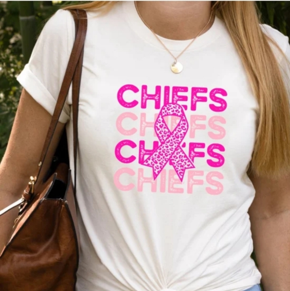 Chiefs Breast Cancer Awareness tee - Picture 1 of 2